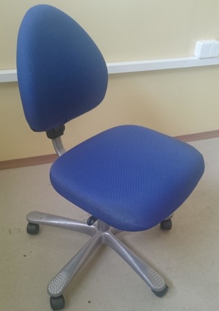 Krzesło biurowe obrotowe Credo Hag niebieskie