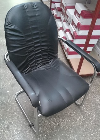 Krzesło tapicerowane skórzane z gąbką