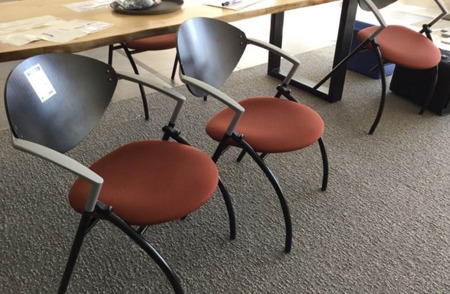 Stylowe krzesło modny design 